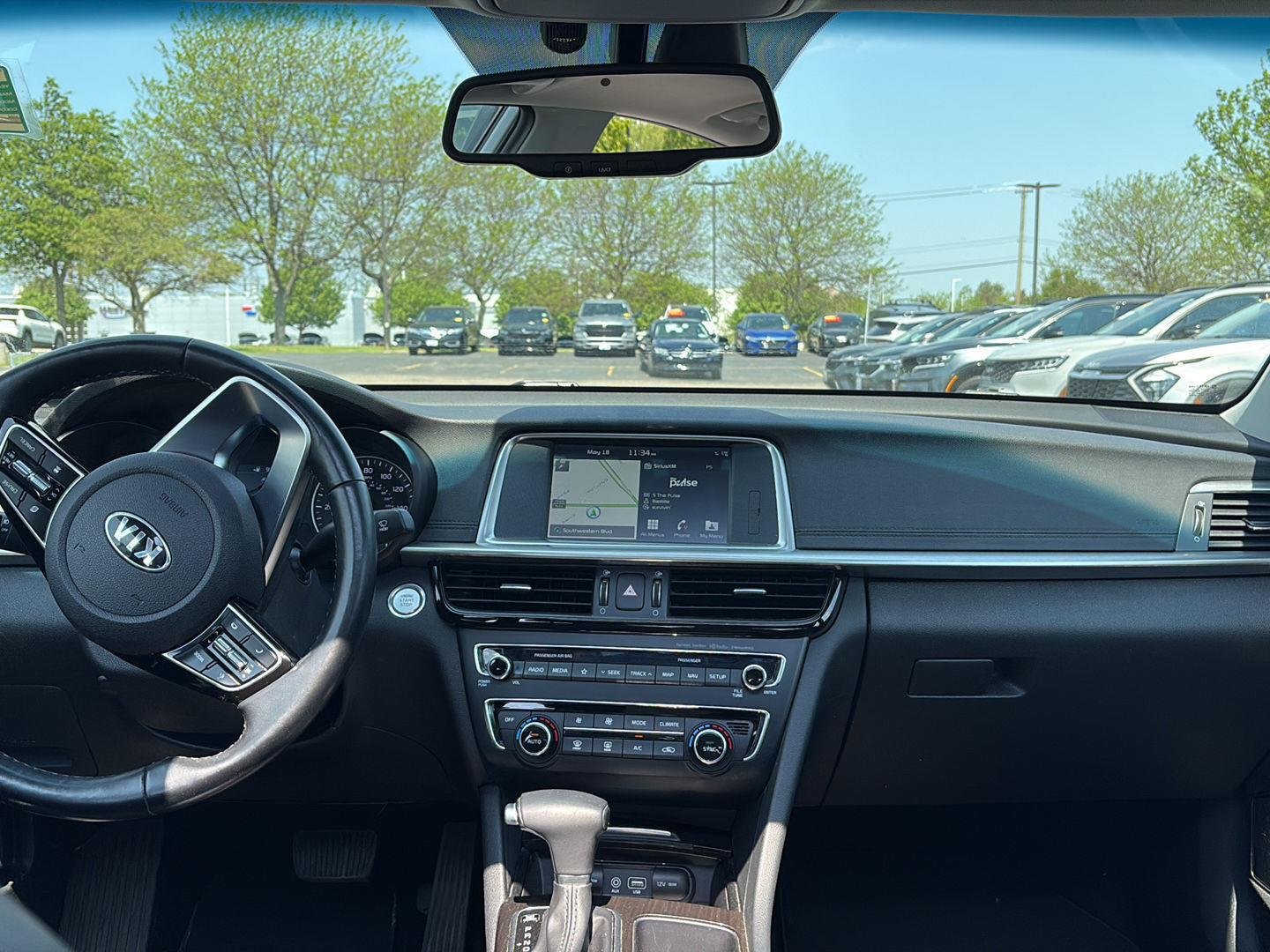 Used 2019 Snow White Pearl Kia EX image 2