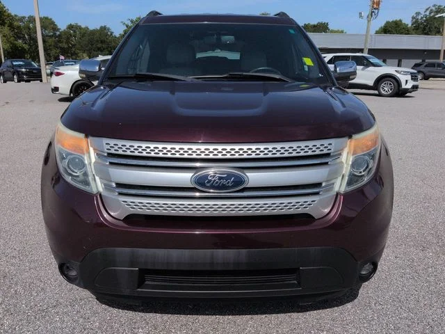 Used 2011 Red Ford XLT image 9