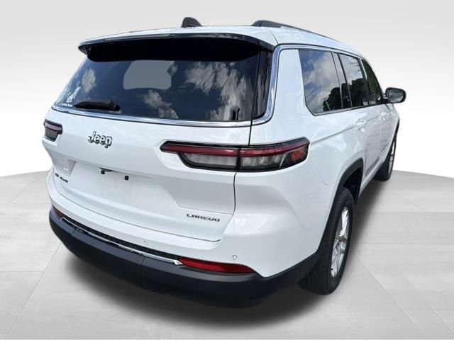 Used 2022 White Jeep Laredo image 4