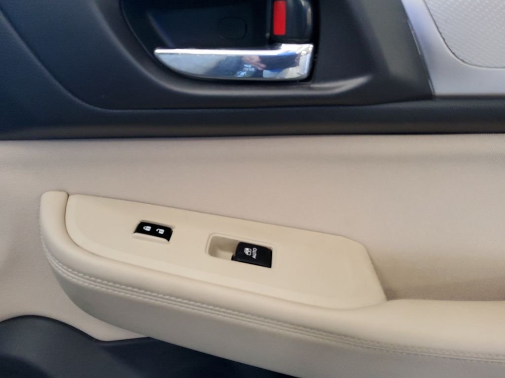 Used 2019 Green Subaru 2.5i Premium image 15