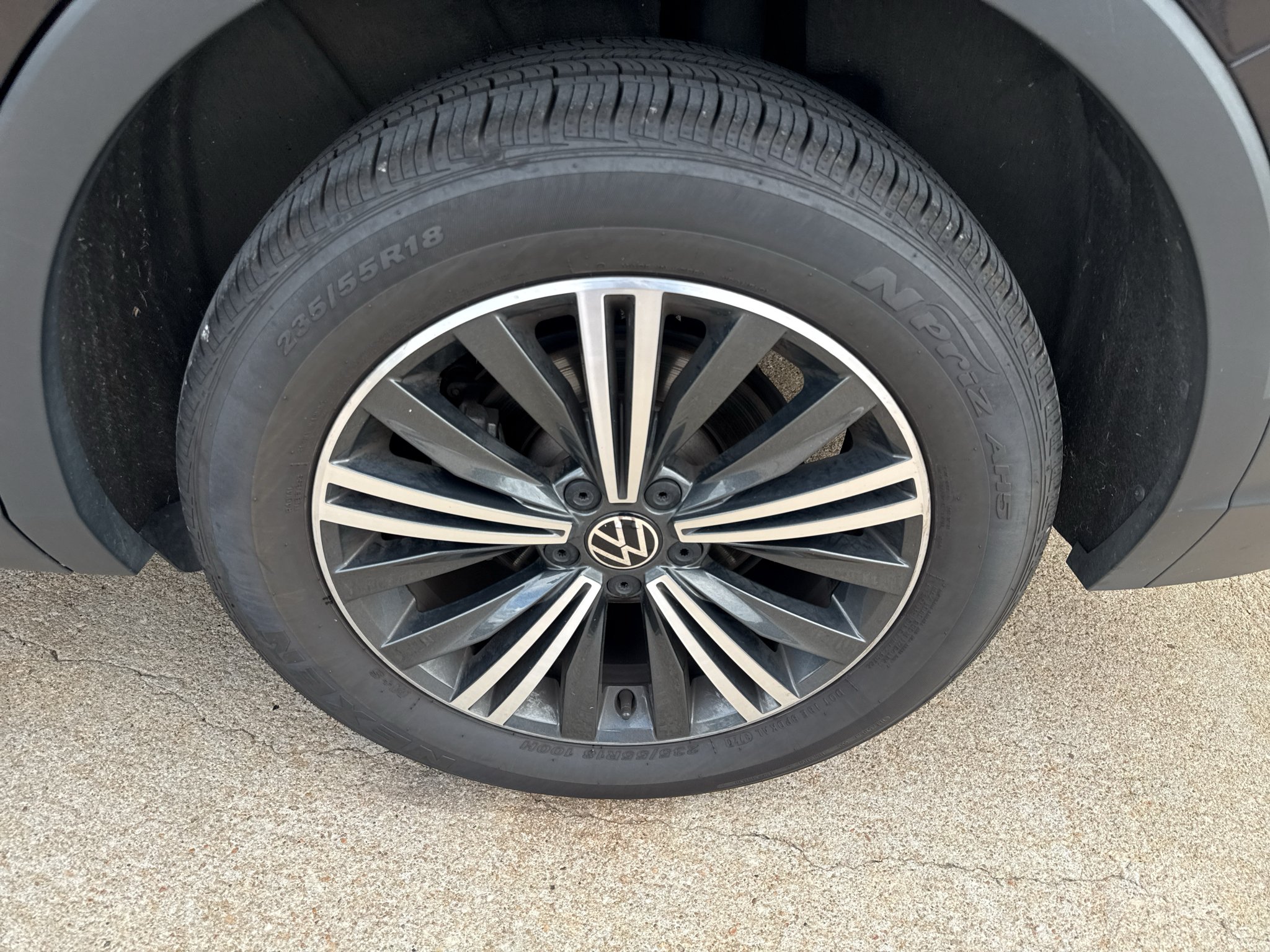 Used 2024 Deep Black Pearl Volkswagen Wolfsburg Edition image 18