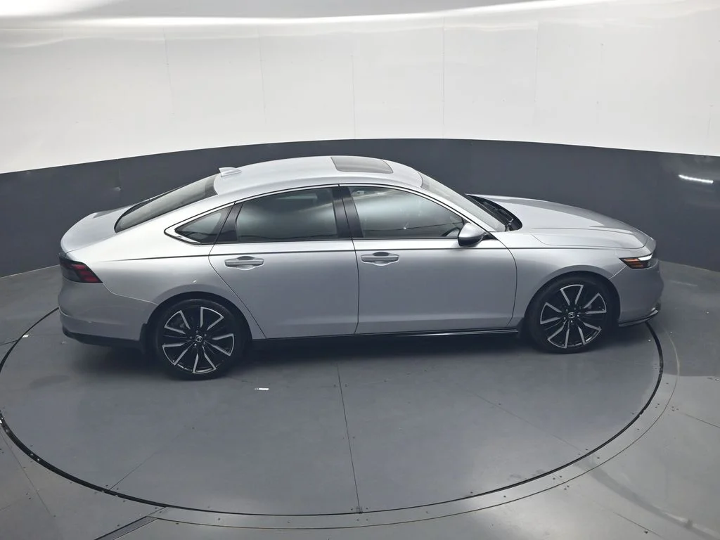 2025 Honda Accord Hybrid Touring - Photo 29