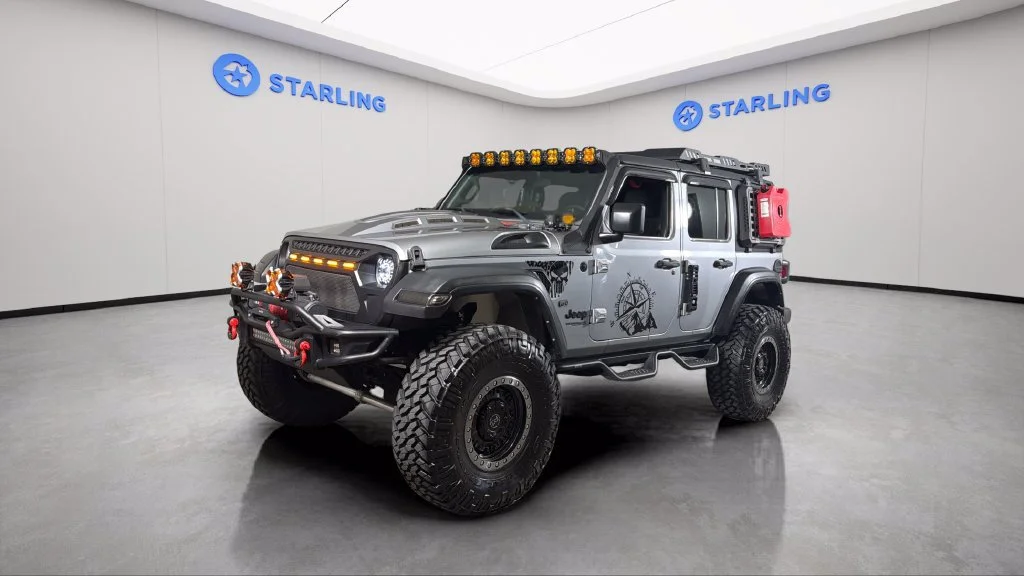 Used 2021 Silver Jeep Unlimited Willys image 1