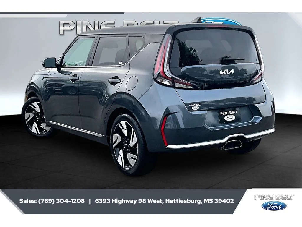 Used 2023 Gravity Gray Kia GT-Line image 2