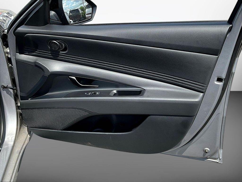 2026 Hyundai Elantra Blue - Photo 31