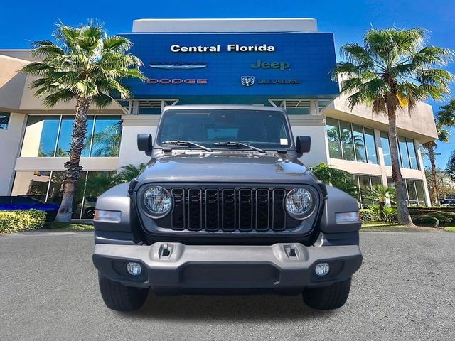 Used 2024 Gray Jeep Sport S image 3