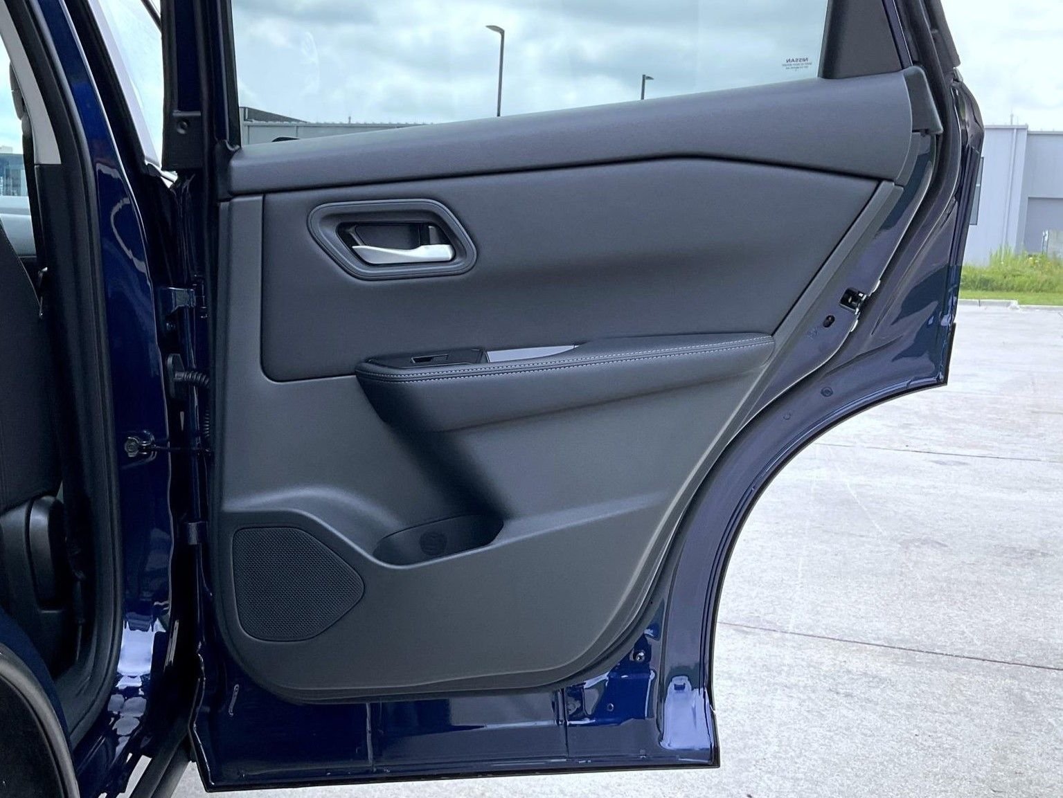 New 2026 Deep Ocean Blue Pearl Nissan SV image 18