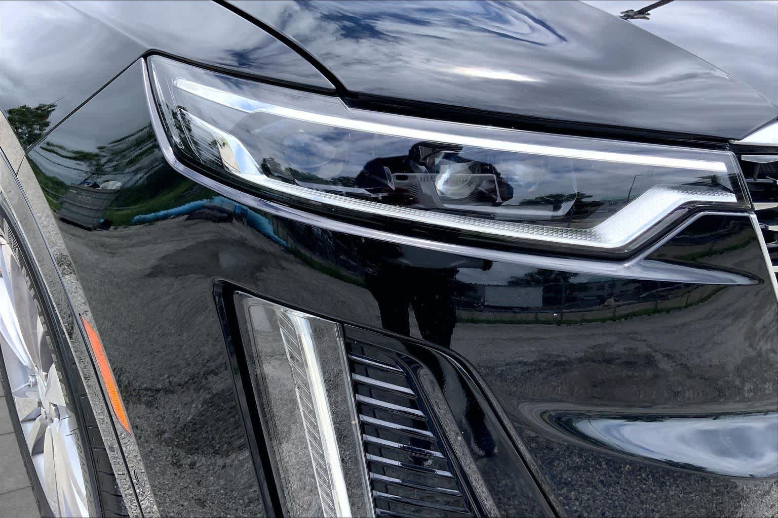 Used 2023 Stellar Black Metallic Cadillac FWD Premium Luxury image 27