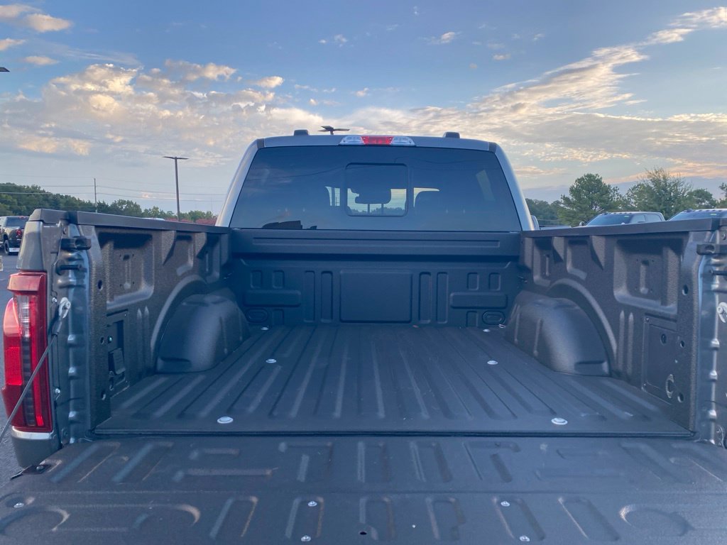 Used 2025 Gray Ford Tremor image 39