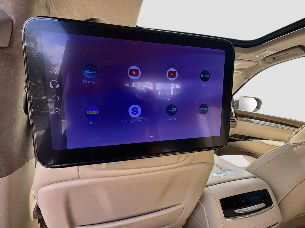Used 2025 Black Cadillac Sport Platinum image 27