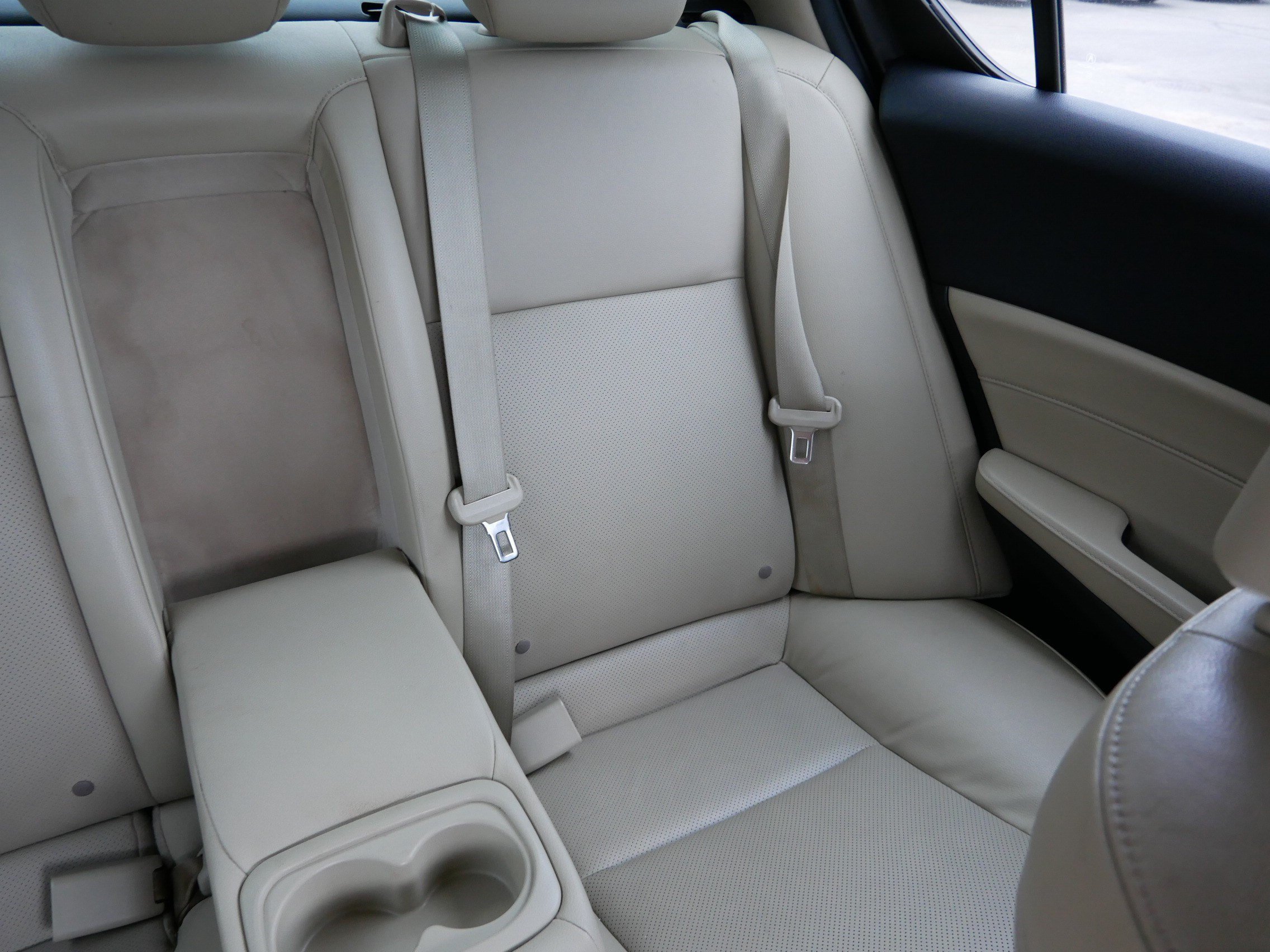Used 2016 Bellanova White Pearl Acura w/Premium Pkg image 14