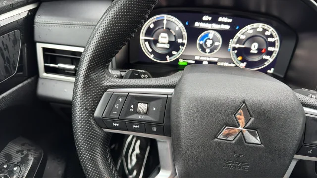 Used 2024  Mitsubishi SE Ralliart image 23