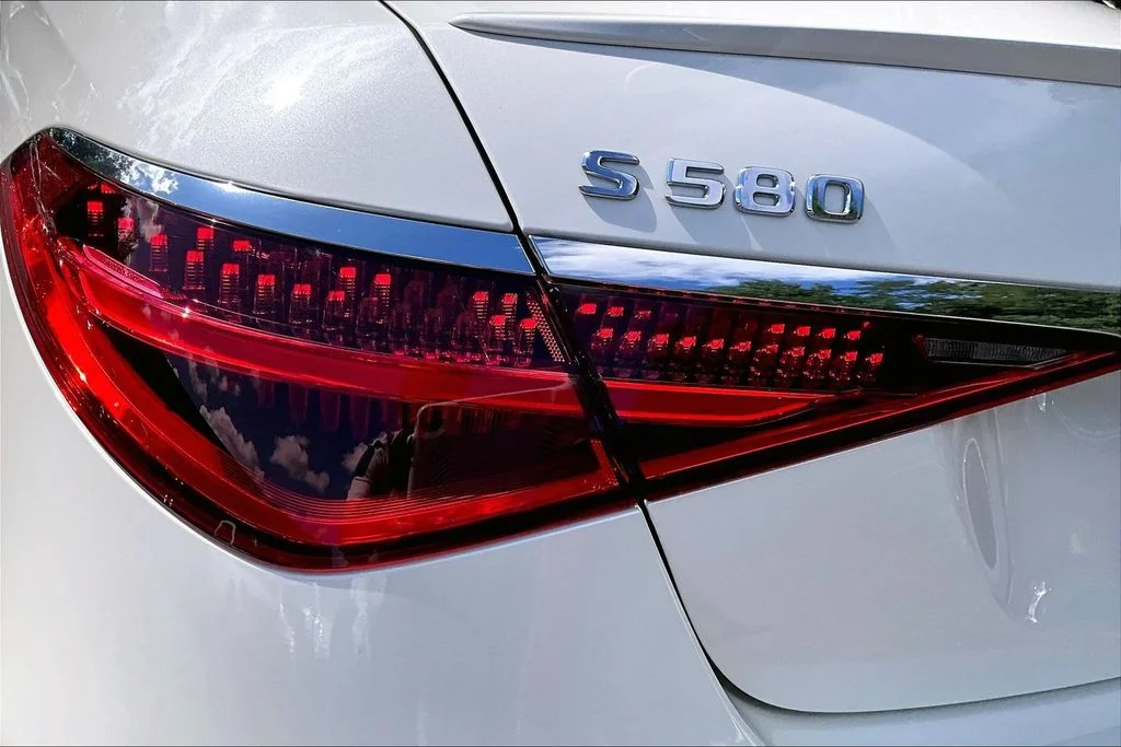 Certified Used 2021 White Mercedes-Benz S 580 image 31