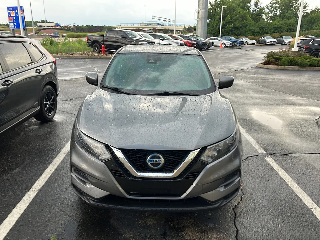 Used 2021 Gun Metallic Nissan S image 32