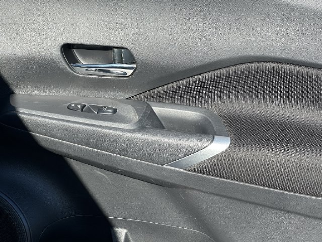 Used 2022 Red Nissan SV image 12