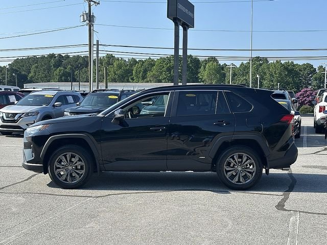Certified Used 2025 Black Toyota XLE Premium image 5