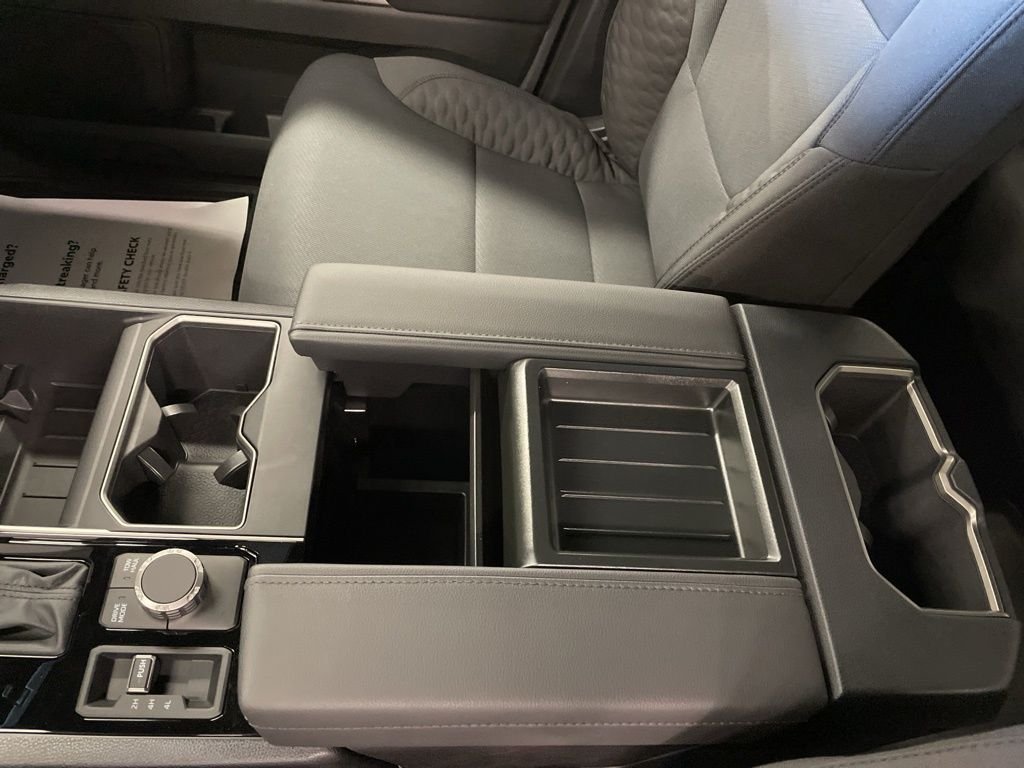 2026 Toyota Tundra SR5 - Photo 18