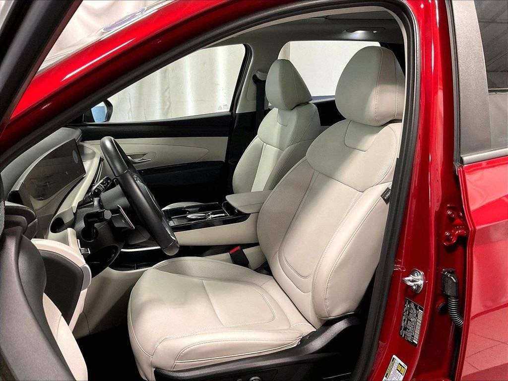 Certified Used 2025 Red Hyundai SEL Convenience image 10