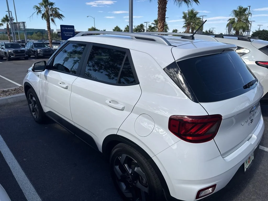 Used 2023 White Hyundai SEL image 33