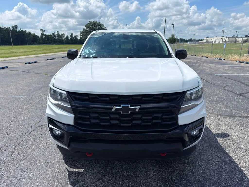 Used 2021 White Chevrolet LT image 22