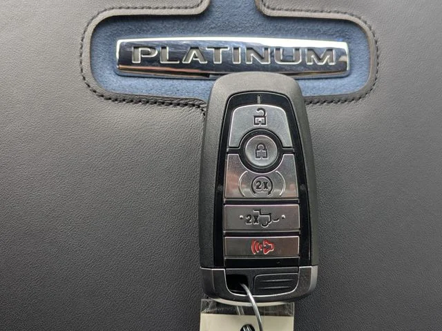 New 2026 Glacier Gray Metallic Tri-Coat Ford F-250® Platinum® image 29