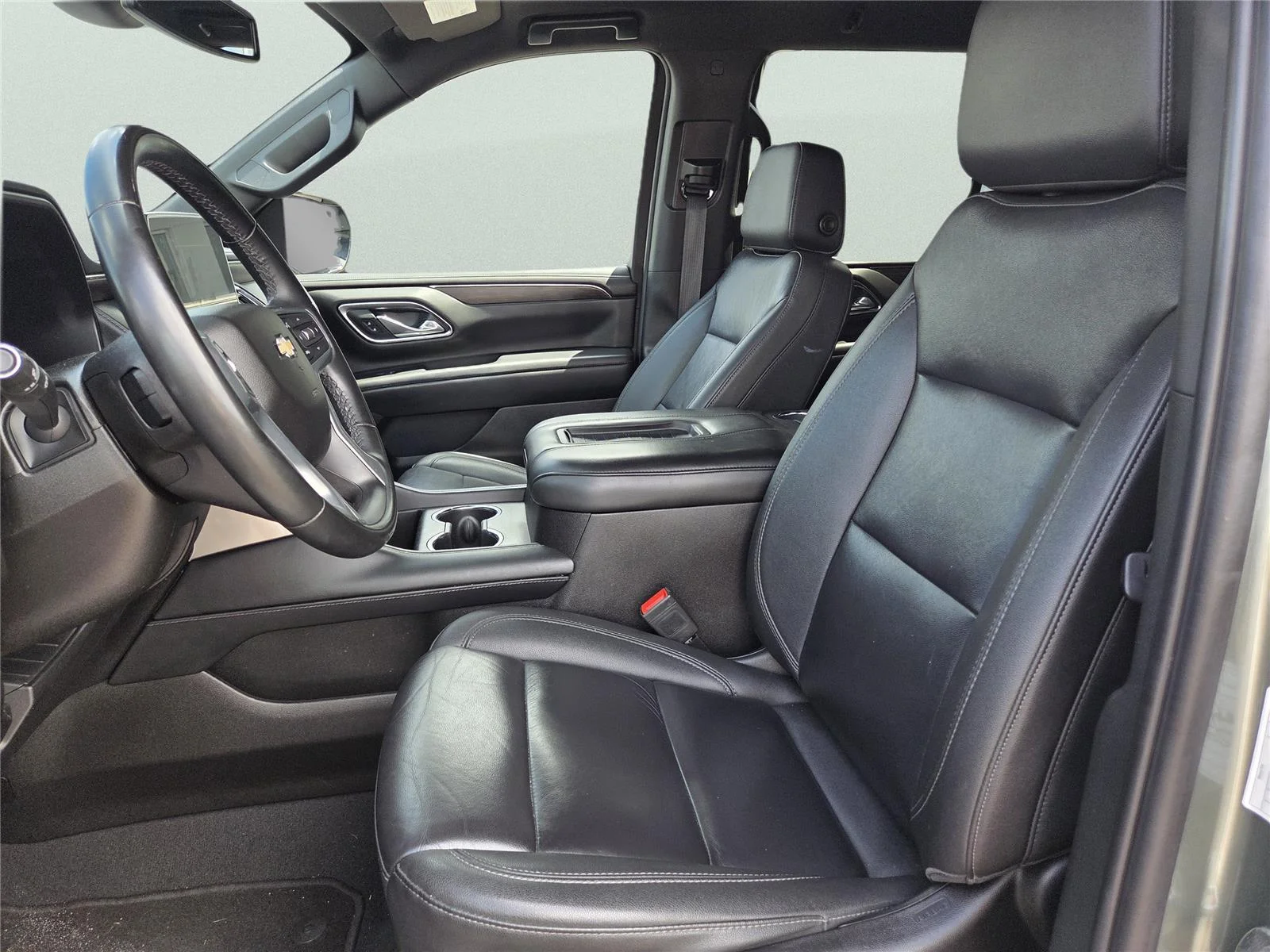 Used 2024 Silver Sage Metallic Chevrolet LT image 15
