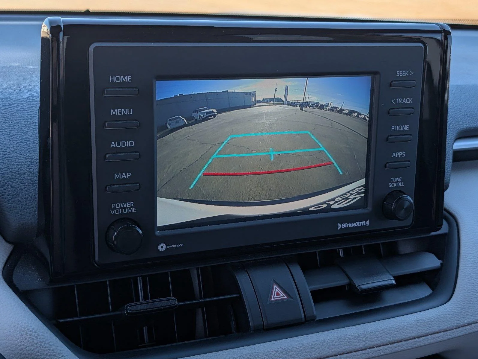 Used 2022 White Toyota XLE image 16