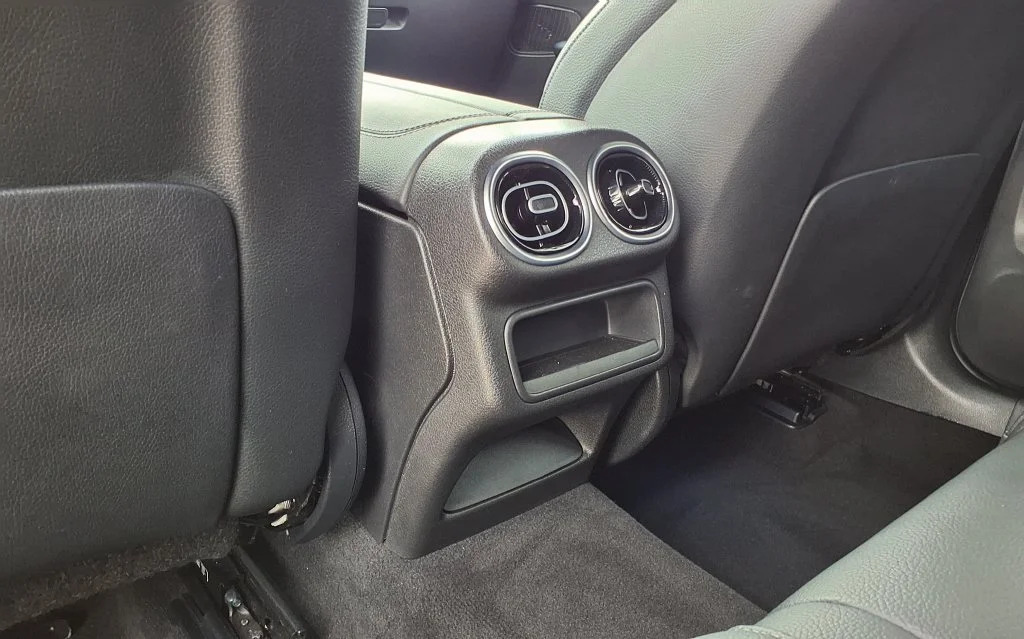Used 2025 White Mercedes-Benz GLC 300 image 20