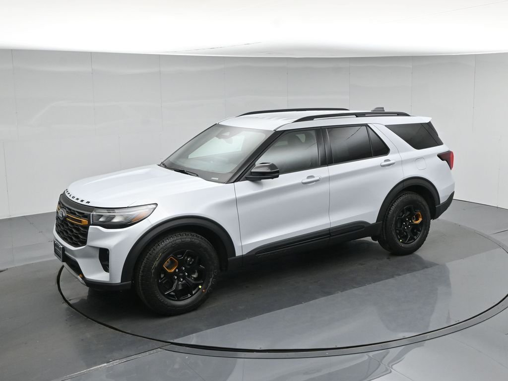 New 2026 Space White Metallic Ford Tremor image 41