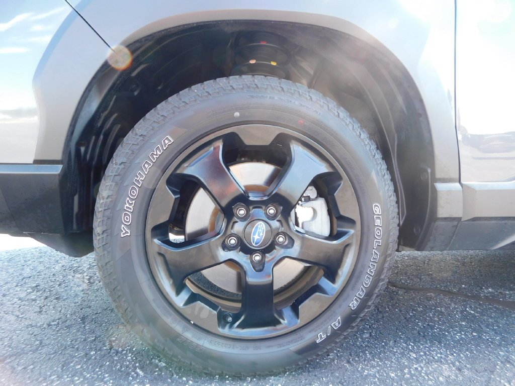 Used 2024 Gray Metallic Subaru Wilderness image 10
