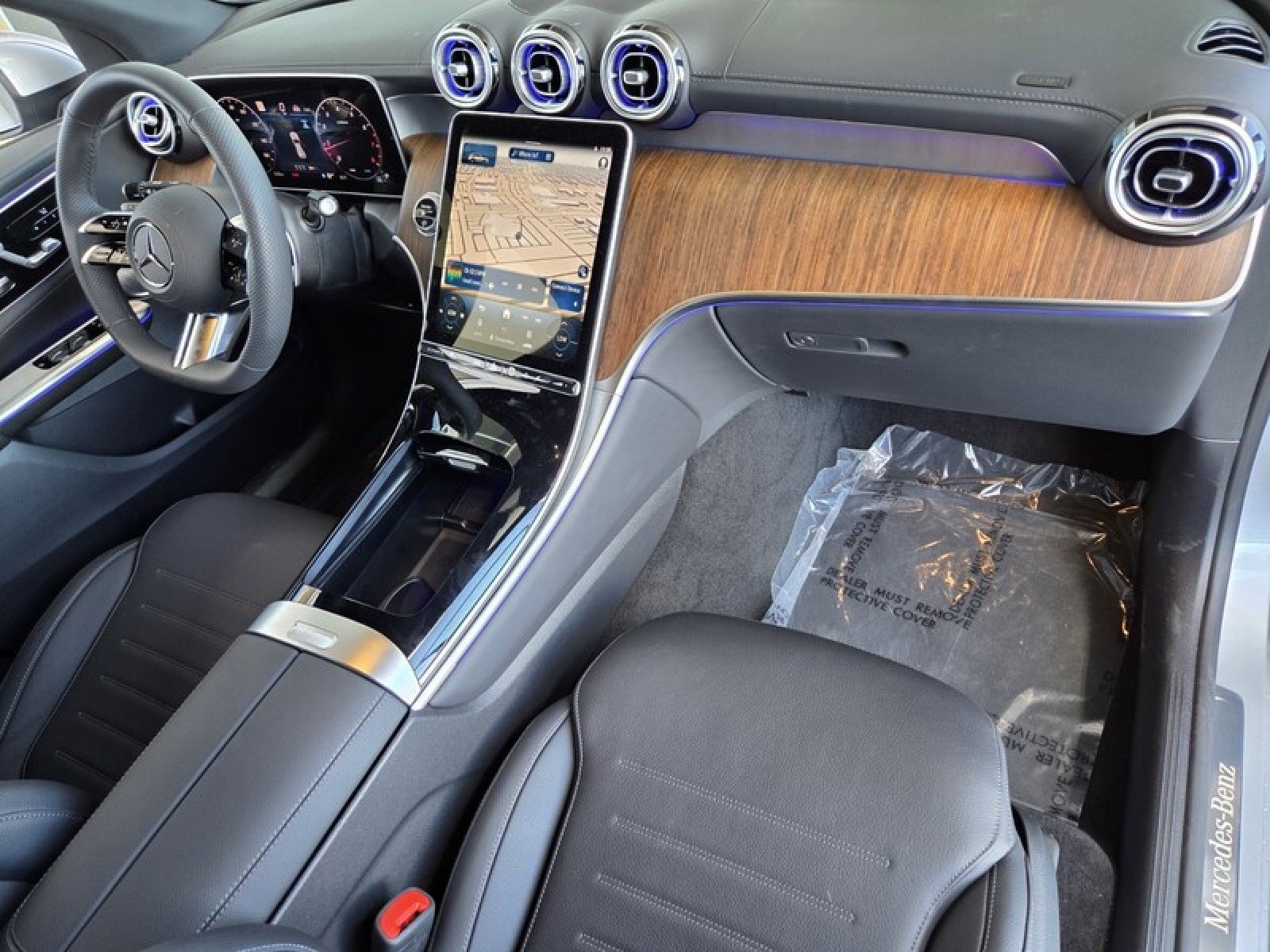 2025 Mercedes-Benz GLC Base - Photo 18