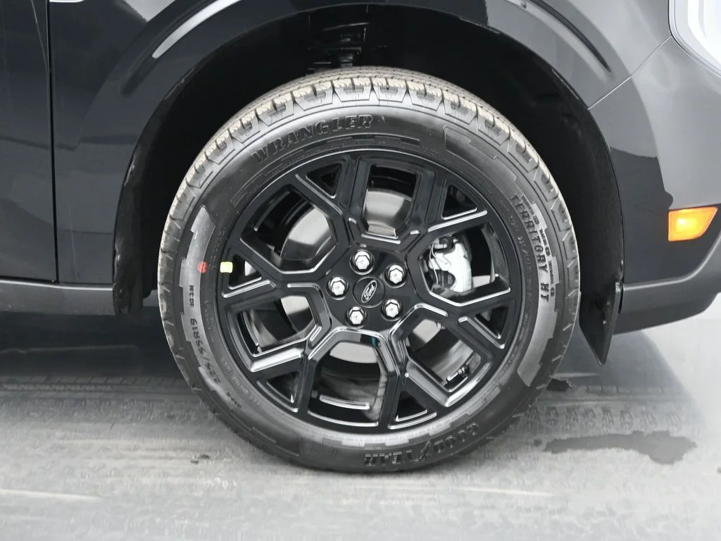 New 2026 Shadow Black Ford Lariat image 23