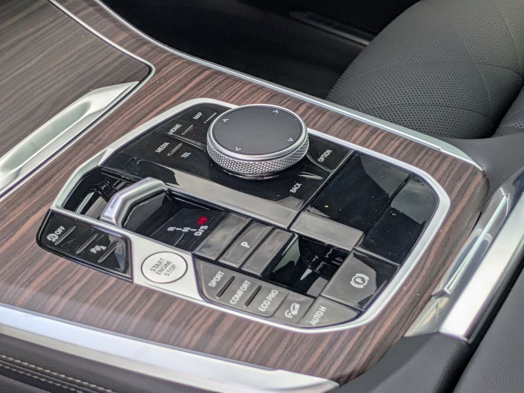 New 2026 Brooklyn Grey Metallic BMW M60i image 18