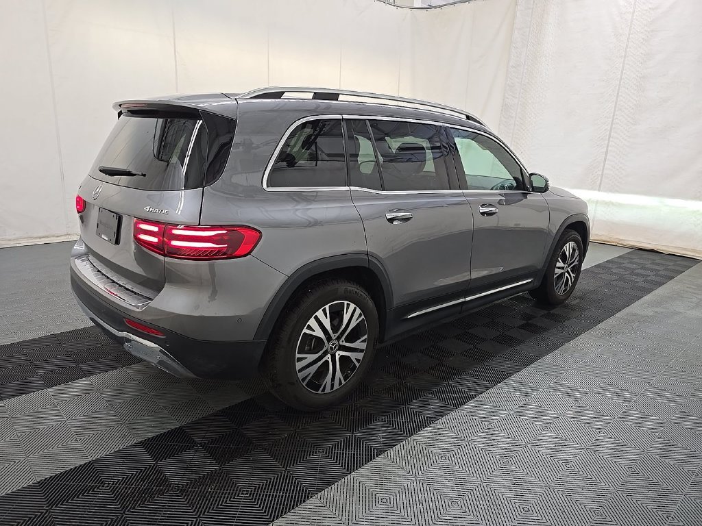 Certified Used 2024 Gray Mercedes-Benz GLB 250 image 4