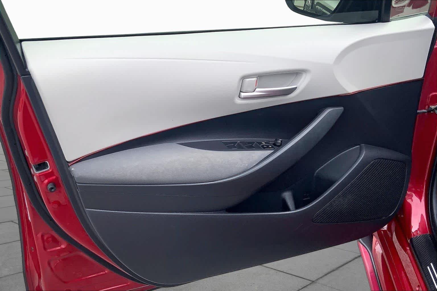 Used 2020 Barcelona Red Metallic Toyota LE image 20
