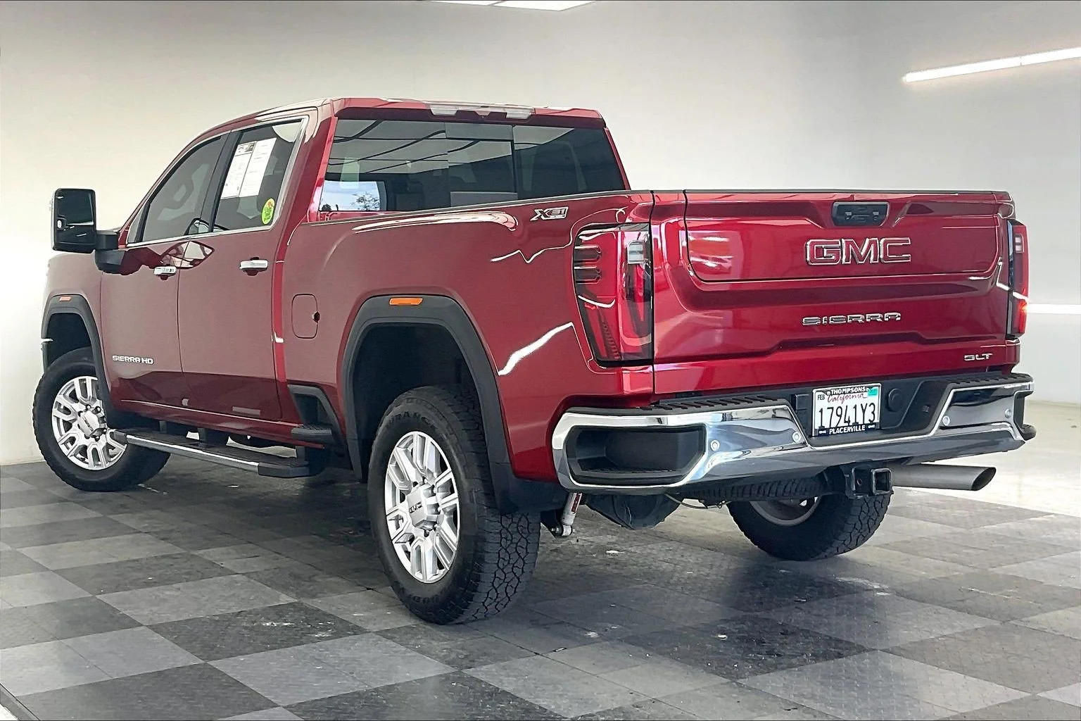 Used 2024 Volcanic Red Tintcoat GMC SLT image 10