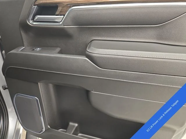 Used 2025 Sterling Gray Metallic Chevrolet LT Trail Boss image 15