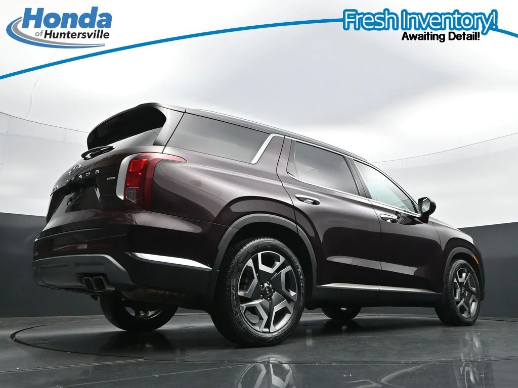 Used 2023 Burgundy Hyundai Limited image 32