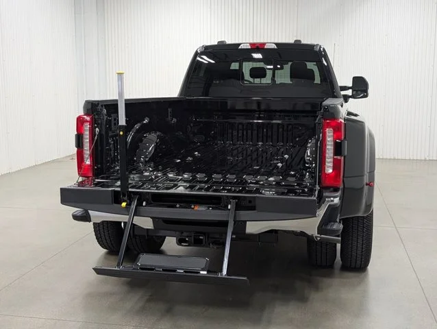 New 2026 Agate Black Metallic Ford F-350® King Ranch® image 69