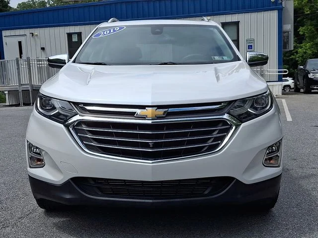 Used 2019 Beige Chevrolet Premier image 3