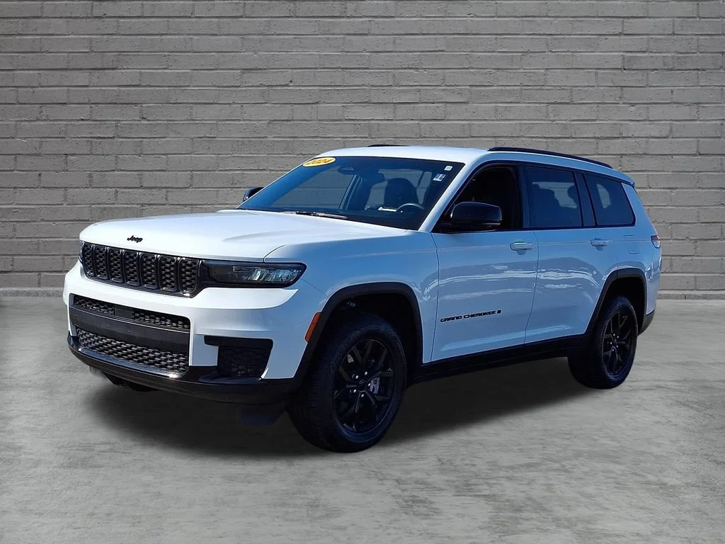 Used 2024 Bright White Clearcoat Jeep Altitude image 6
