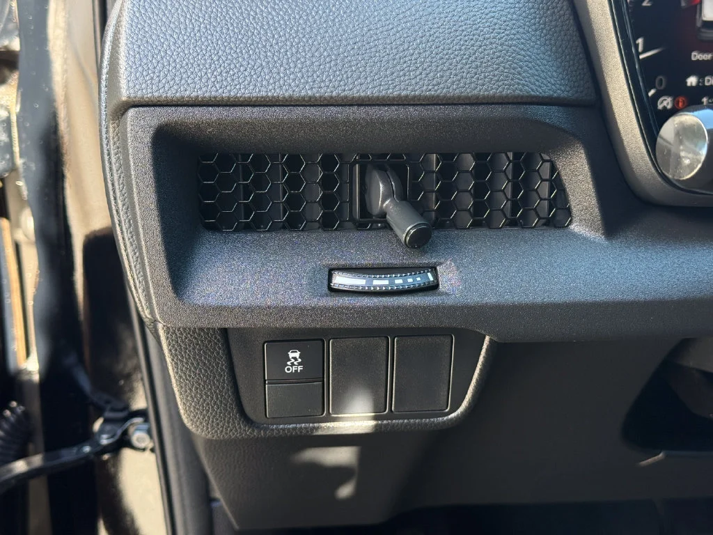 Used 2024  Honda LX image 25