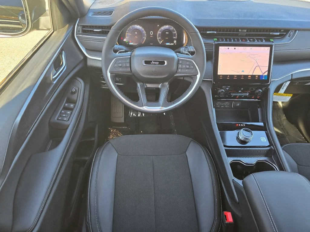 New 2027 Black Jeep Laredo X image 29