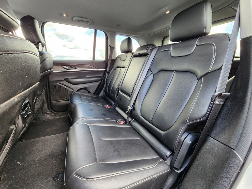 Used 2023 Bright White Clearcoat Jeep Limited image 8