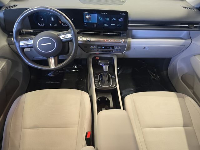 Used 2024 Black Hyundai SEL image 10