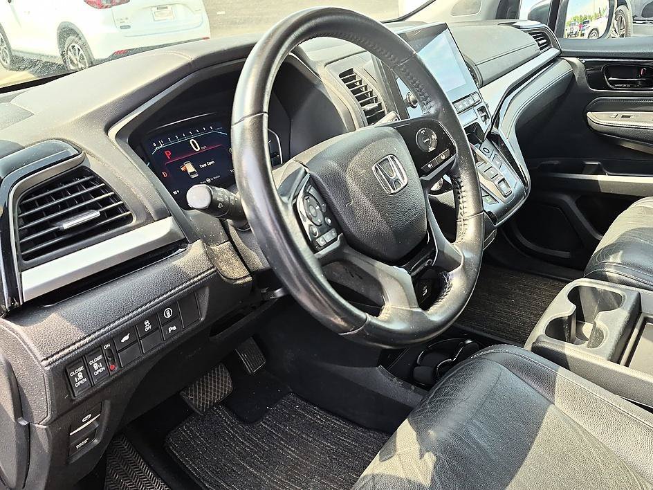 Used 2022 White Honda Touring image 16