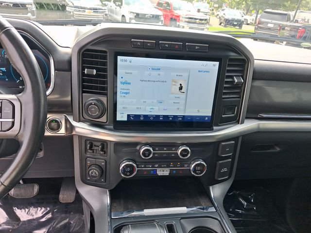 Used 2021 White Ford Lariat image 24