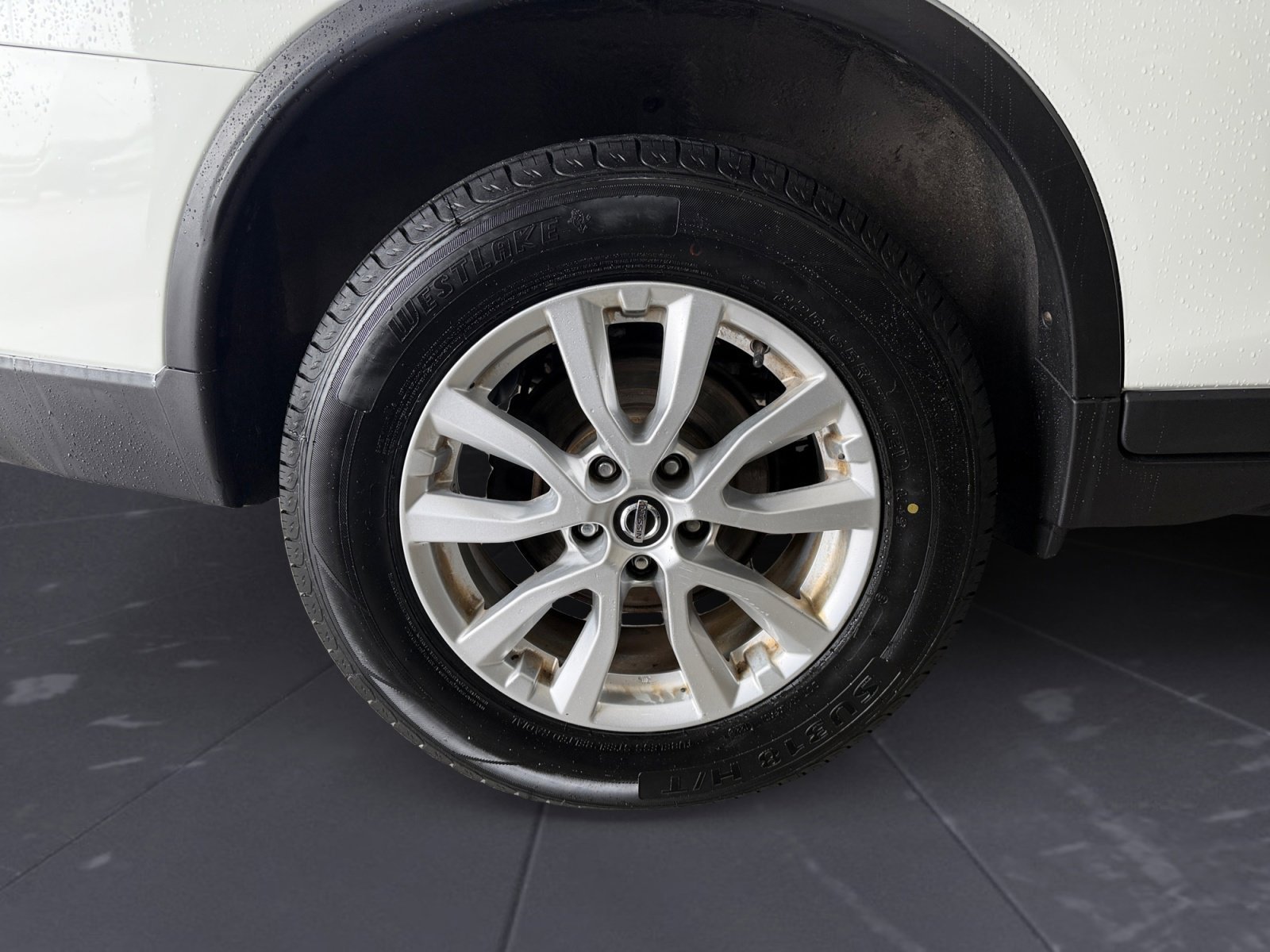 Used 2019 Glacier White Nissan SV image 42