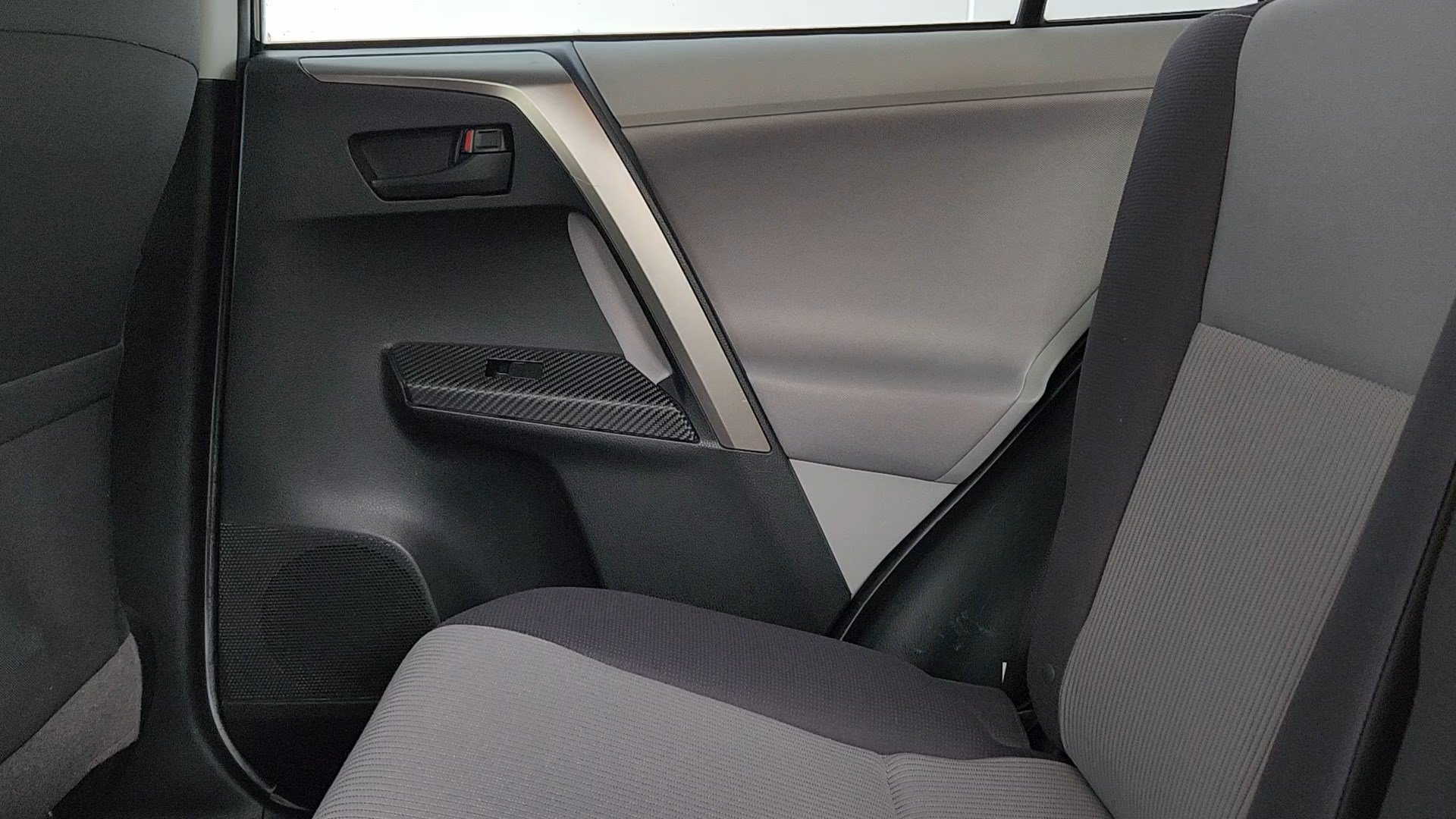 Used 2013 Spruce Mica Toyota XLE image 16