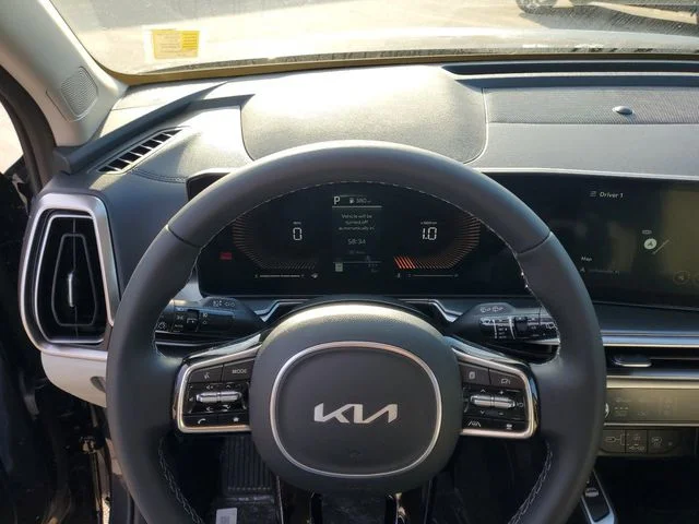 2025 Kia Sorento EX - Photo 13